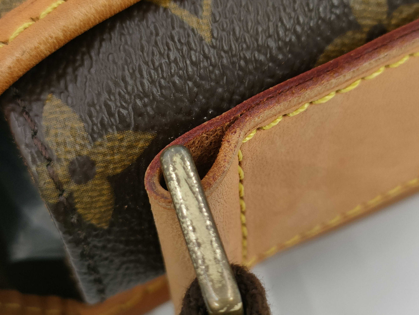 LOUIS VUITTON Monogram Messenger Bag Bosphor MI0036 Shoulder Bag