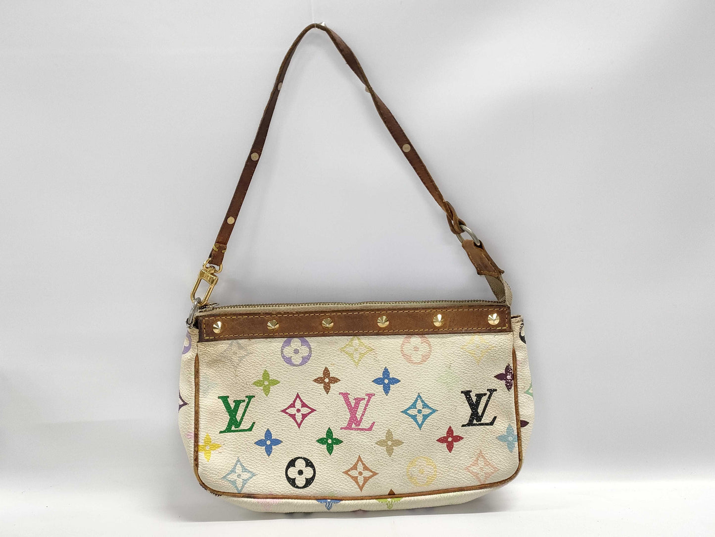 LOUIS VUITTON Pochette Accessoires Bron M92649 Pouch