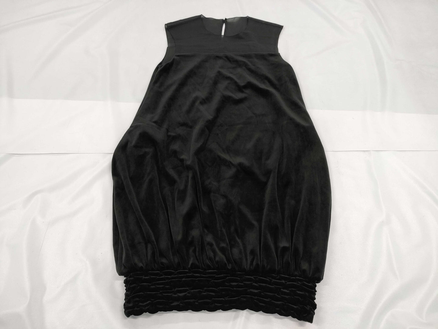 FOXEY Velvet Noir by FOXEY NEWYORK Dress, Size 38