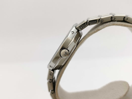 CORUM 39.610.20 V-50 458891 Quartz Women's Watch