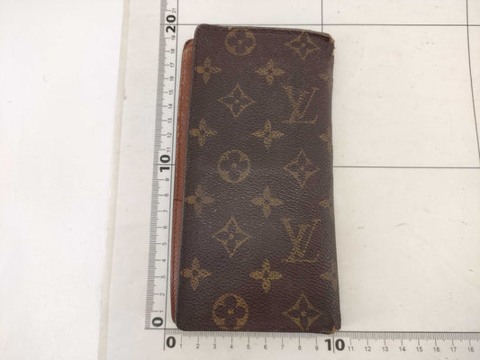 LOUIS VUITTON Monogram Louis Vuitton Billfold