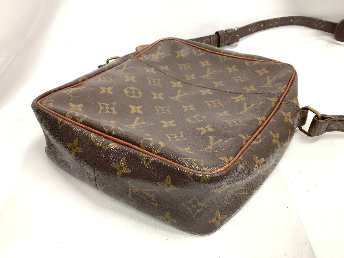LOUIS VUITTON Petit Marceau Shoulder Bag