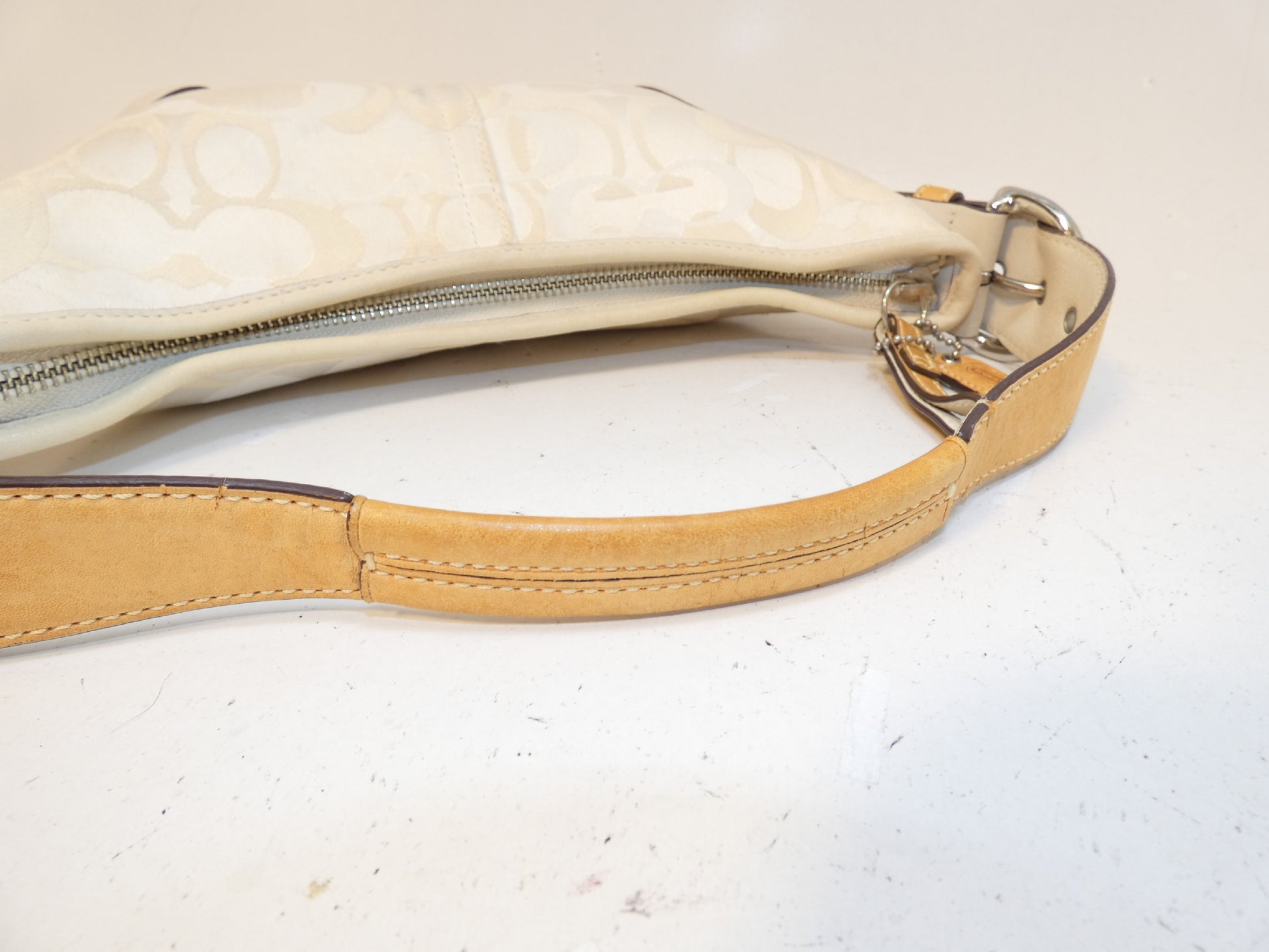 COACH Side Belt Signature Leather Canvas White One-Shoulder One-Hand Handbag