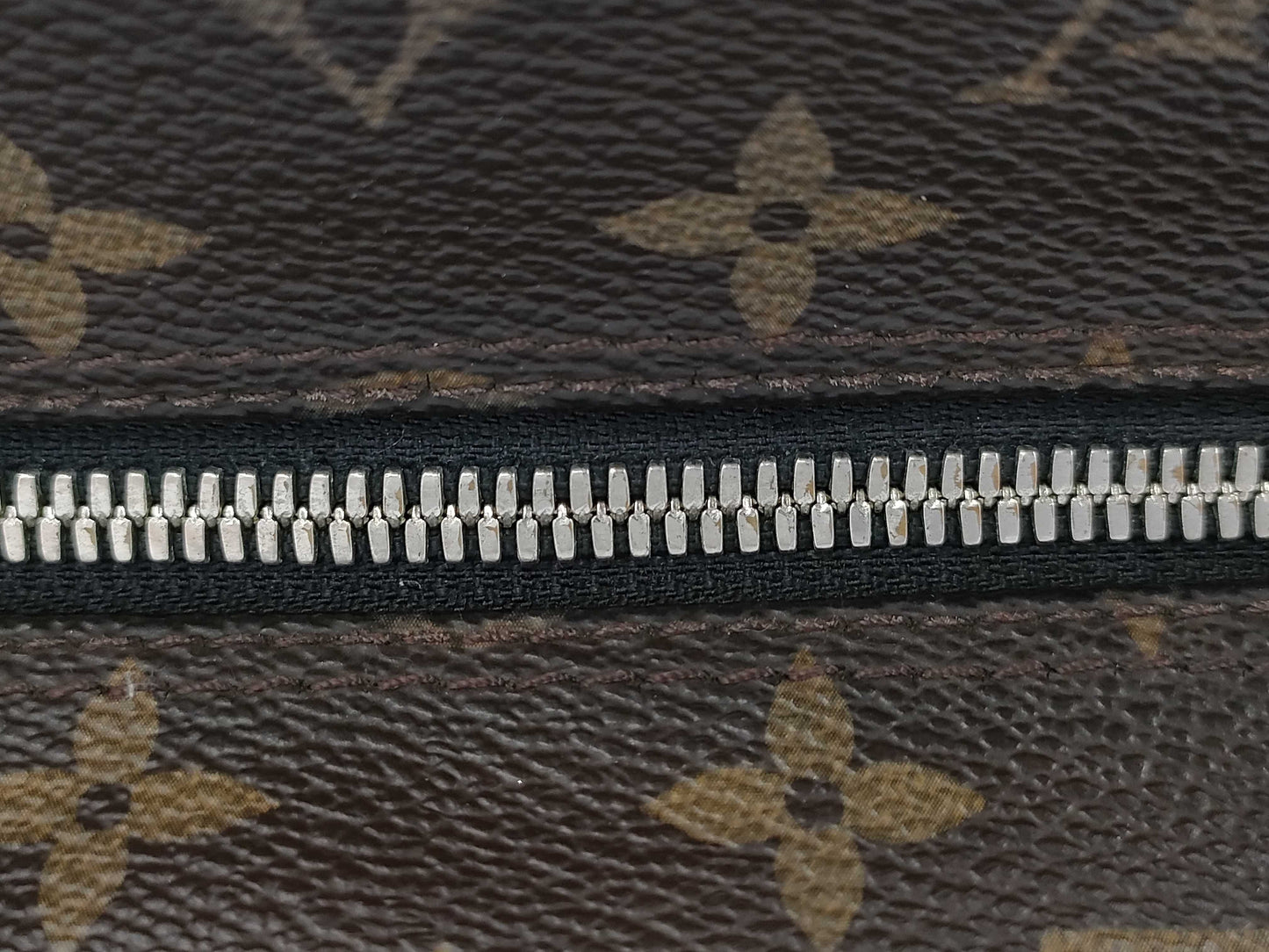 LOUIS VUITTON Monogram Truth Clutch Bag Handbag
