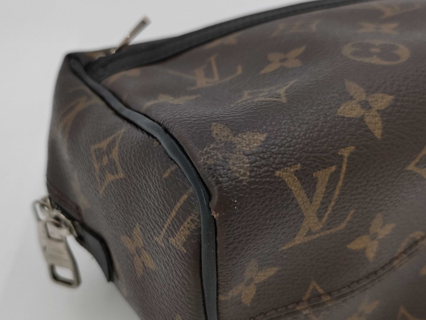 LOUIS VUITTON Monogram Truth Clutch Bag Handbag