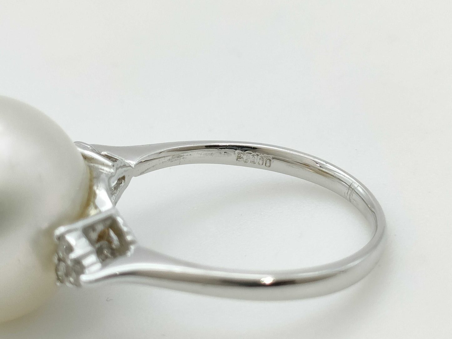 Pearl diameter: approx. 14.4mm, D0.10ct, PT900, 7.0g, Ring