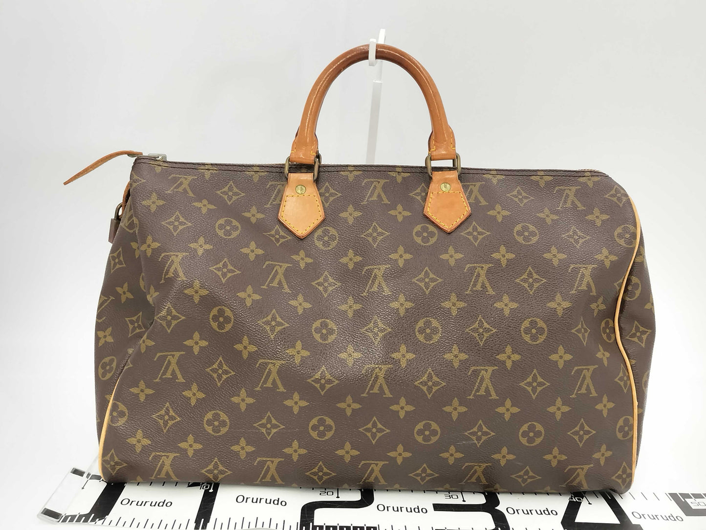 LOUIS VUITTON Louis Vuitton Speedy 40 Handbag