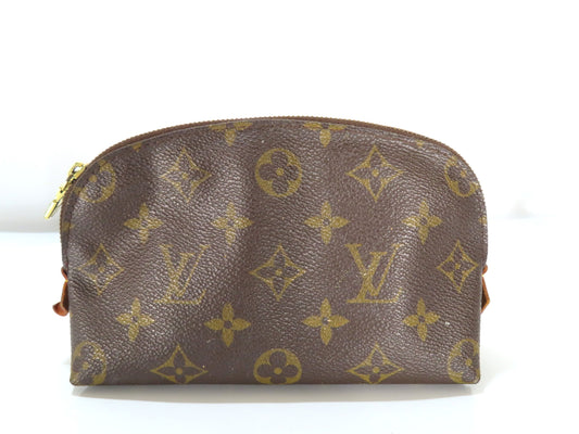 LOUIS VUITTON Monogram Louis Vuitton Monogram Pouch Pouch