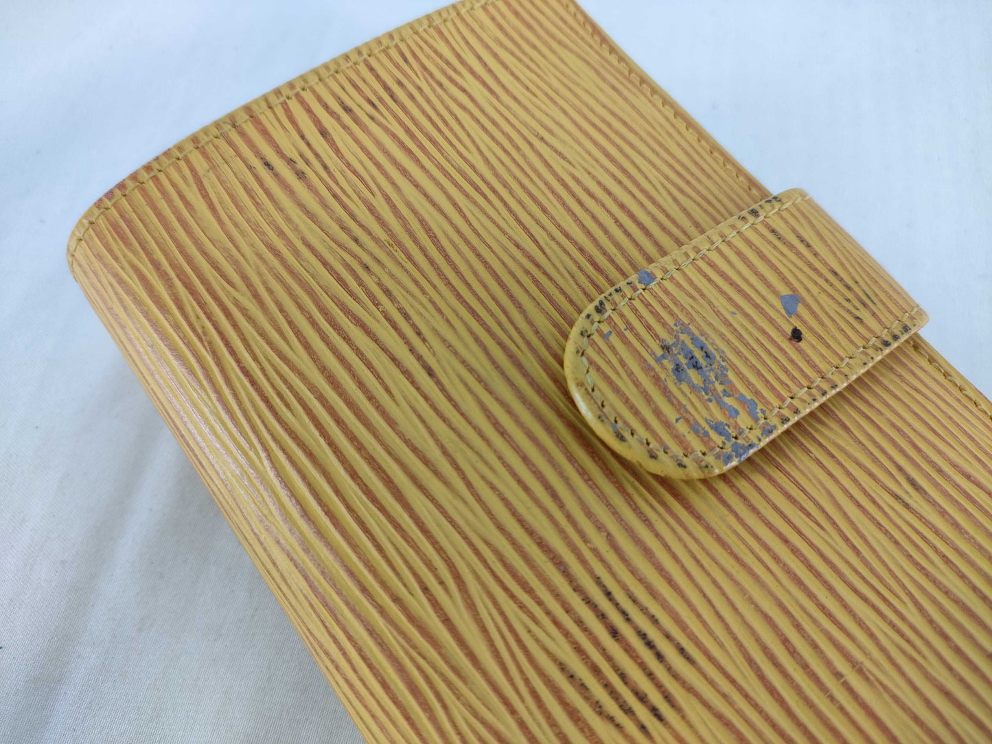 LOUIS VUITTON Epi Wallet, Epi Wallet