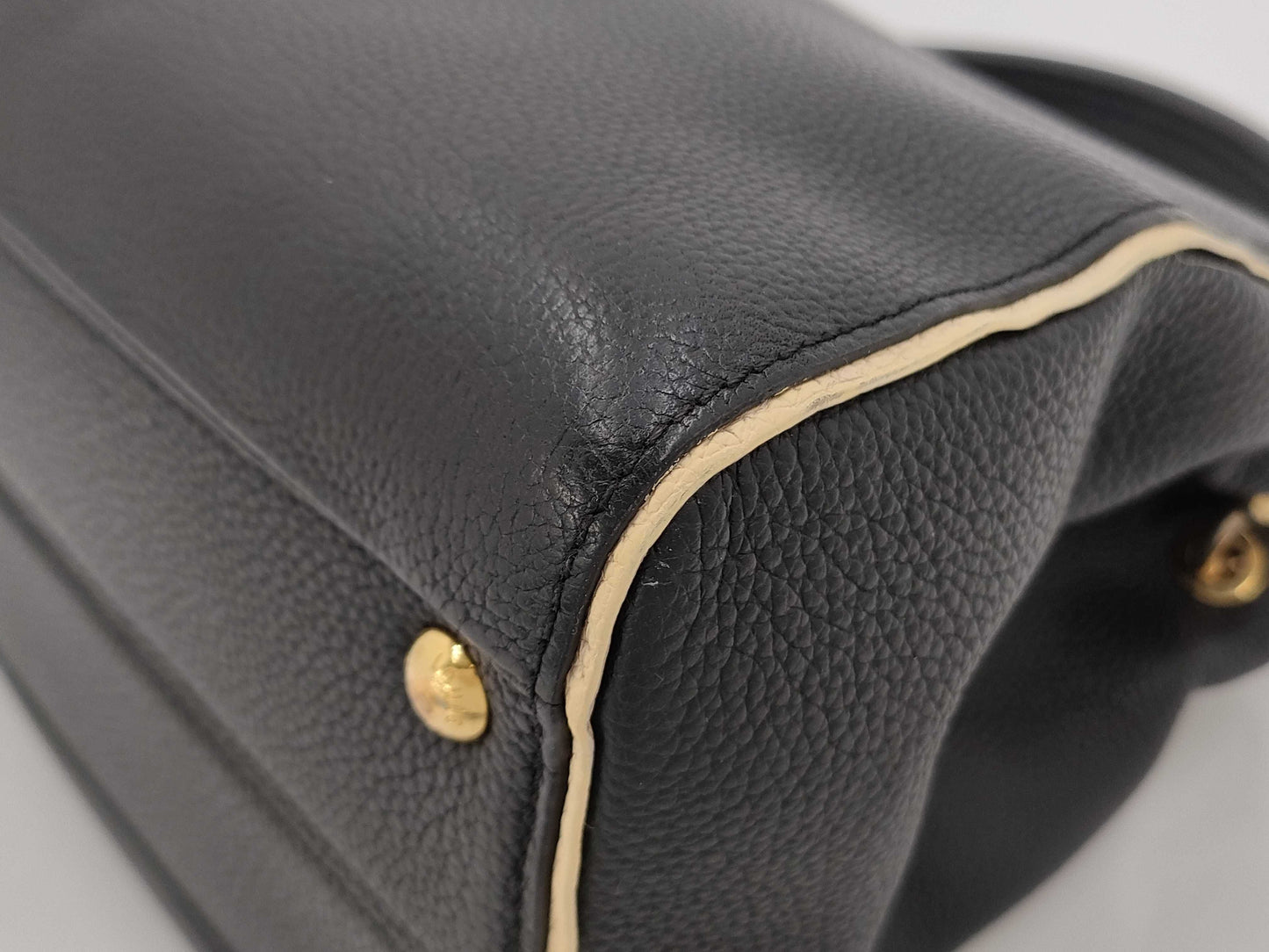 LOUIS VUITTON Louis Vuitton double v handbag