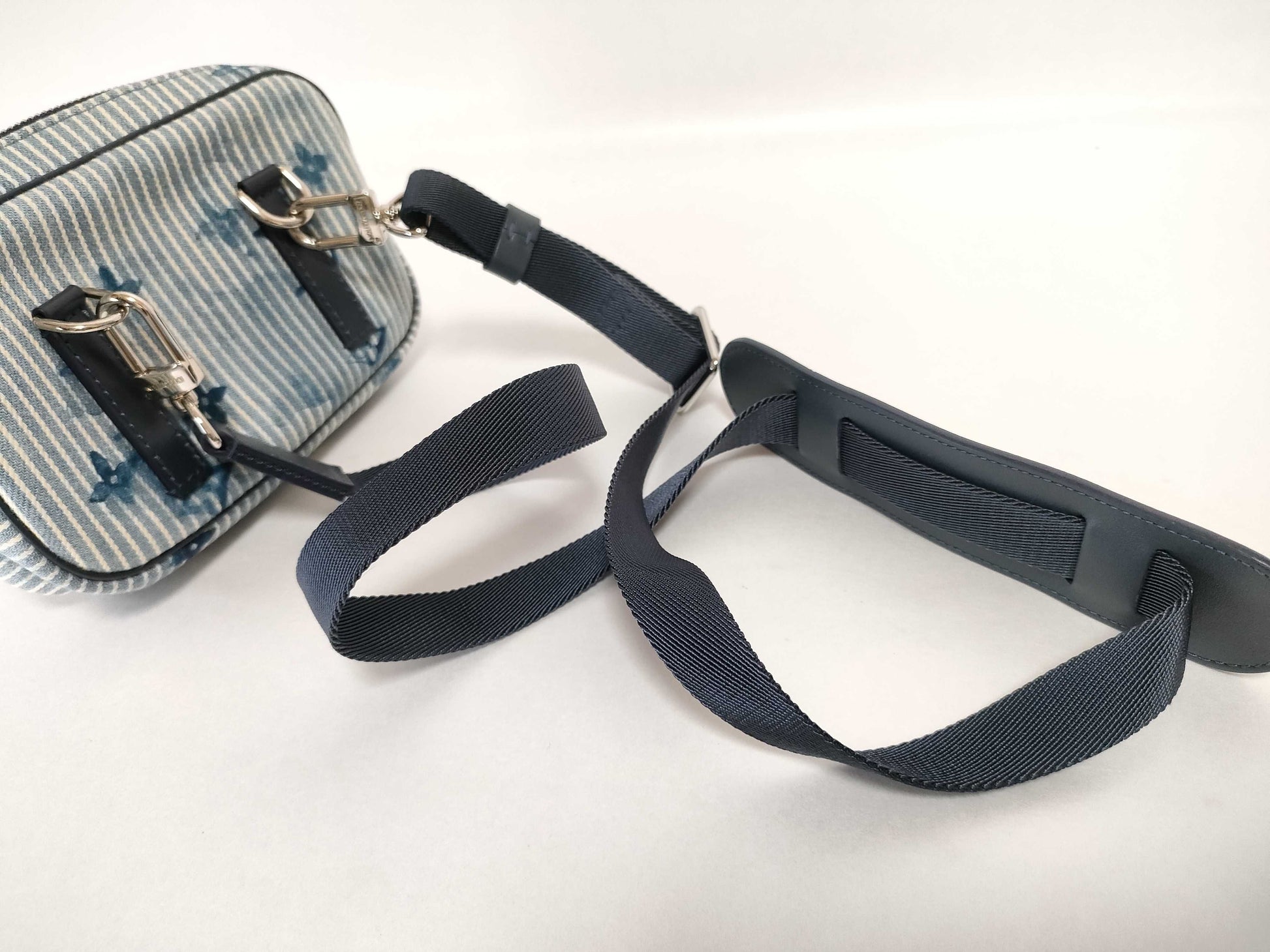 LOUIS VUITTON Watercolor Outdoor Pochette Shoulder Bag