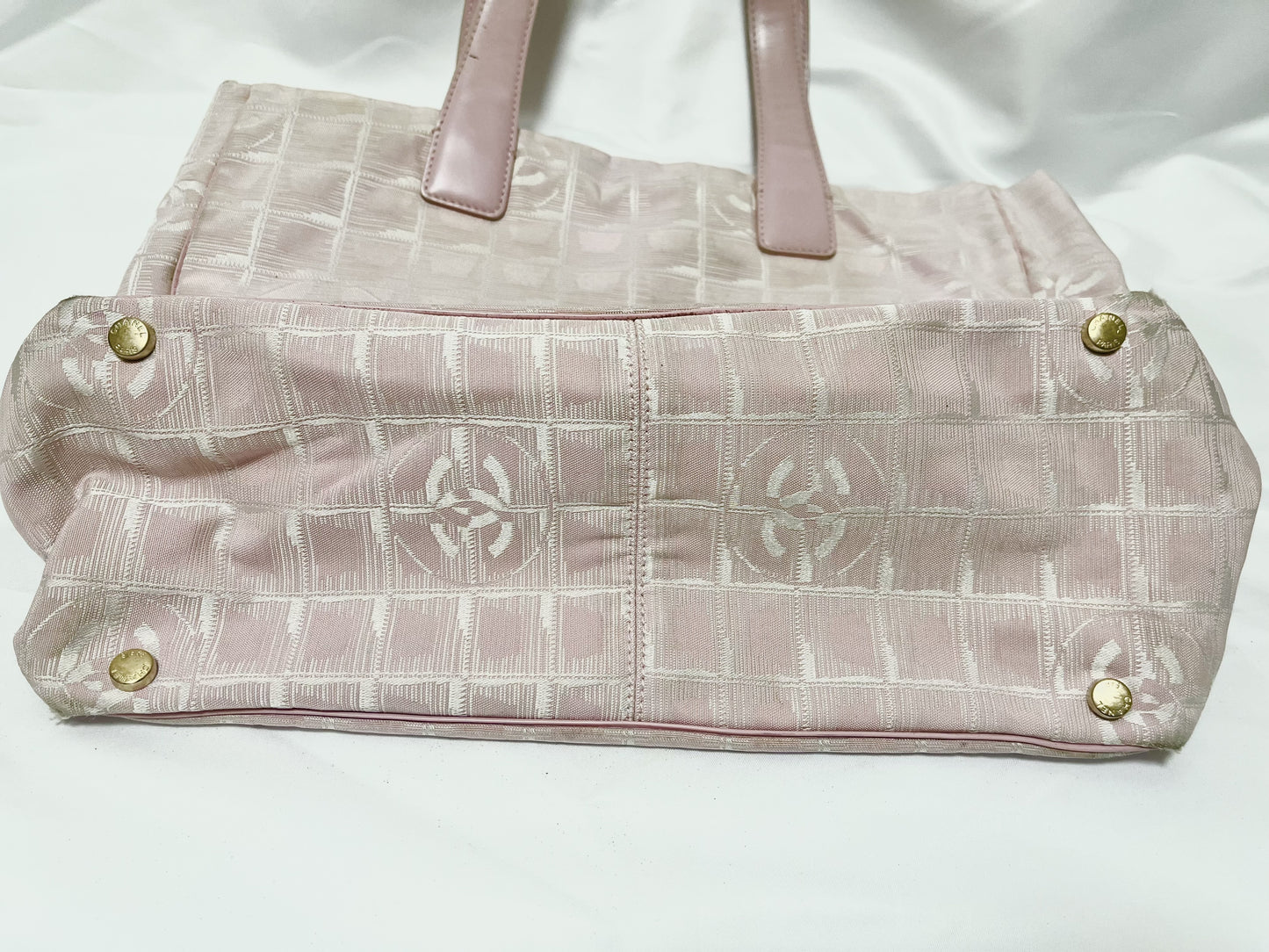 CHANEL New Travel Line Tote Bag, Nylon, Pink, with Serial Number Seal, Handbag