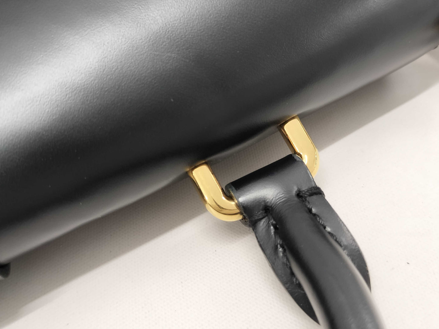 LOUIS VUITTON One-Handle Shoulder Bag Handbag