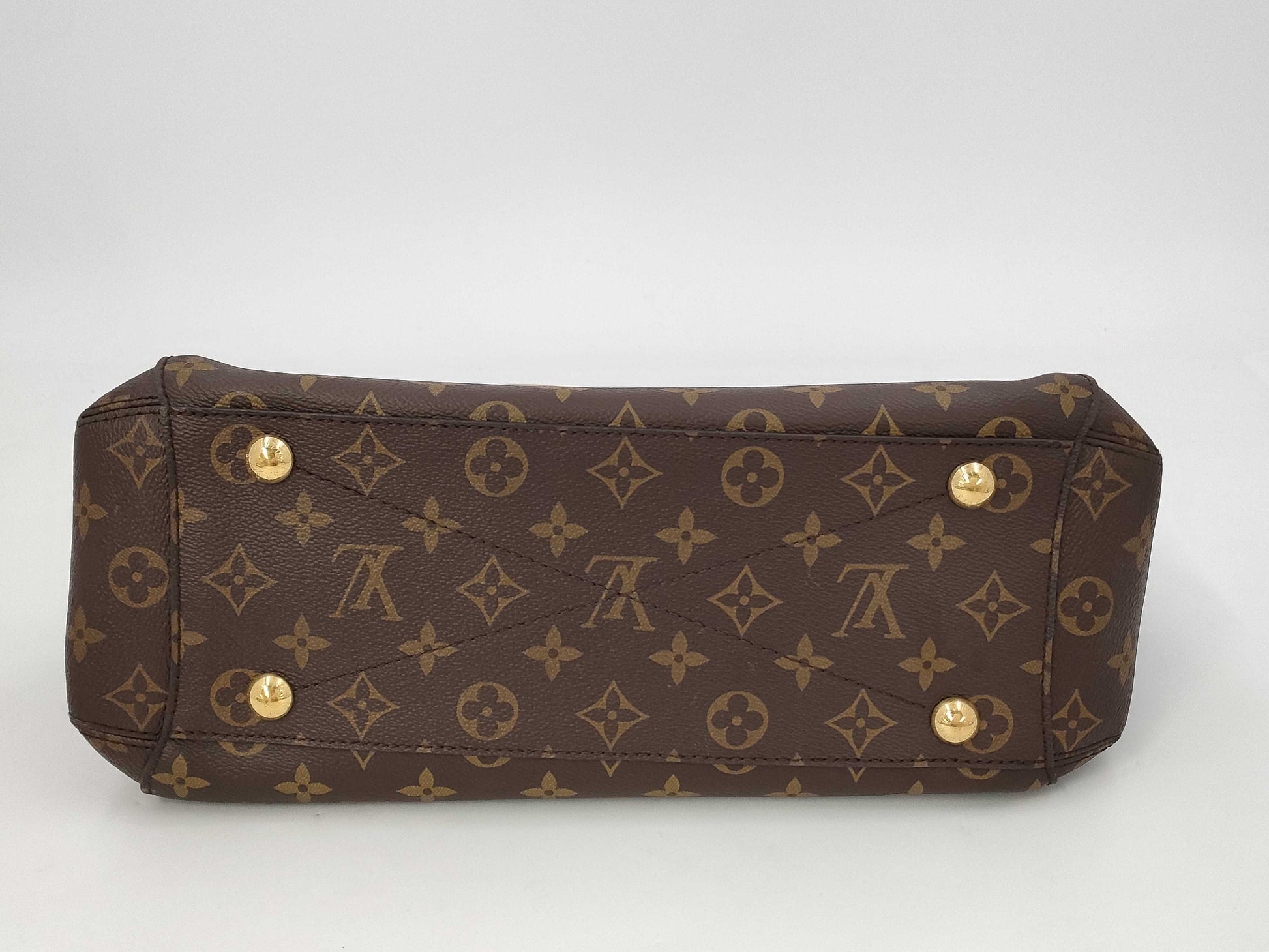 LOUIS VUITTON Louis Vuitton Montaigne Hand Shoulder Bag Handbag