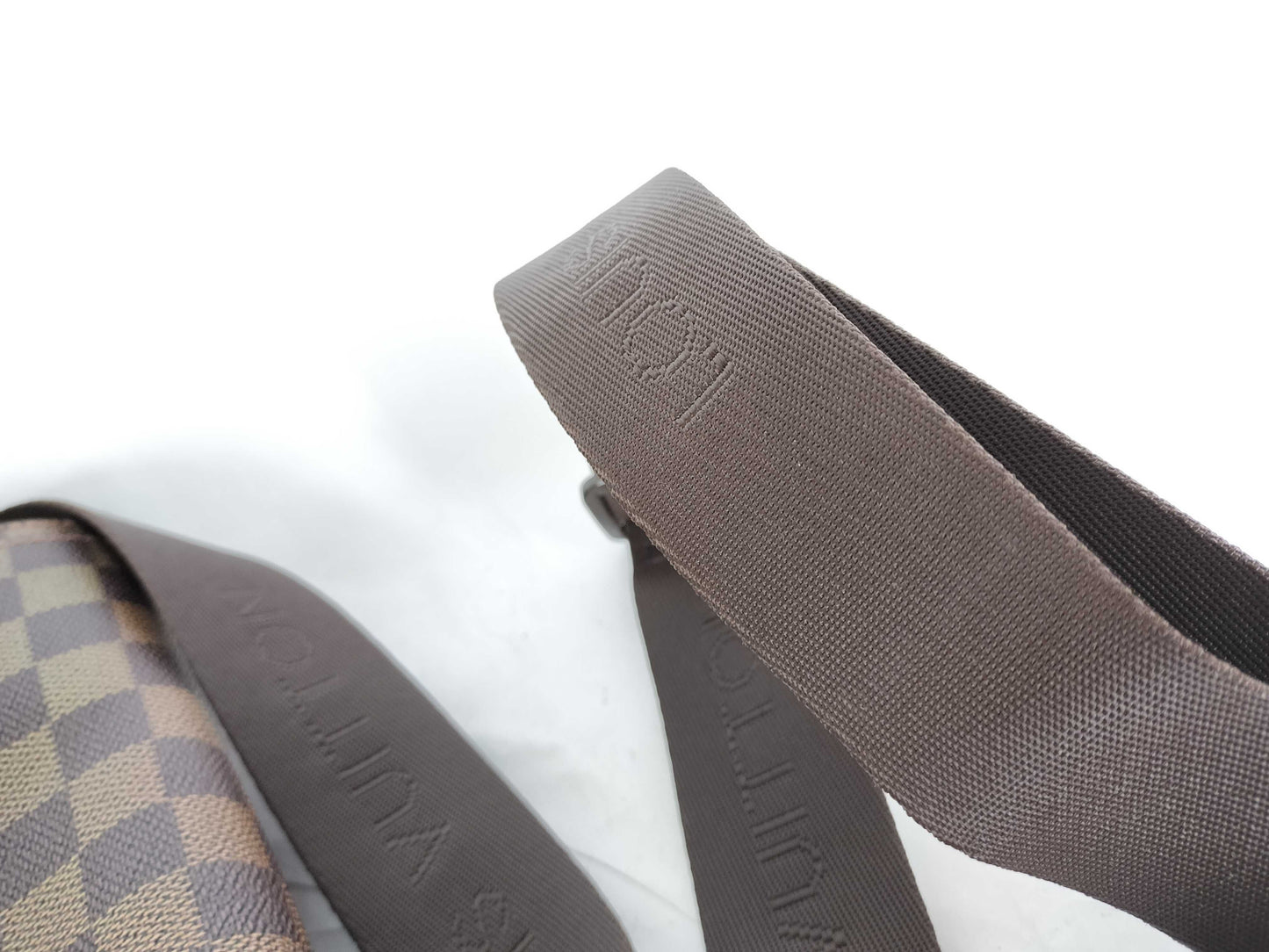 LOUIS VUITTON Damier Reporter Merville Ebene Shoulder Bag VI0076