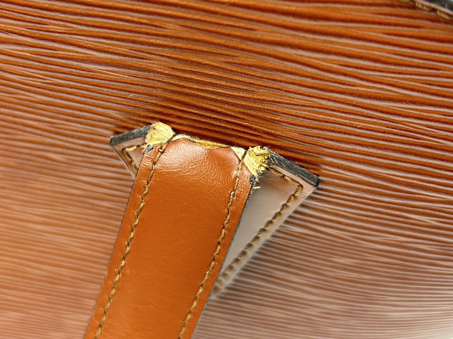 LOUIS VUITTON Epi Saint-Jacques GM Kenya Brown Tote Bag
