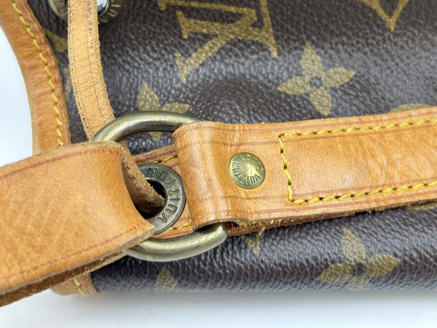 LOUIS VUITTON Monogram Petit Noe A2 884 Shoulder Bag