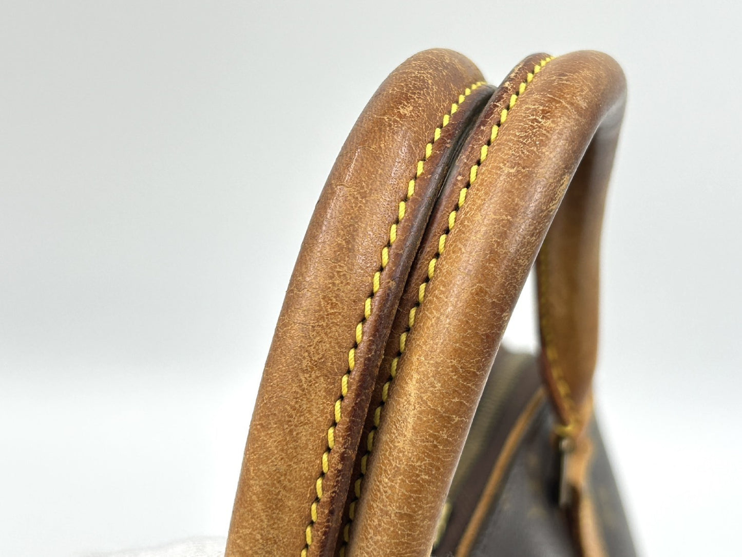 LOUIS VUITTON Monogram LV Ellipse MM MI0978 Handbag