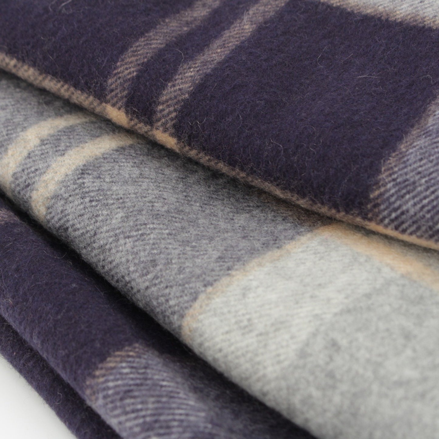 Johnstons Cashmere Check Pattern Large Scarf, Gray x Navy x Beige, Width: Approx. 71cm, Total Length: Approx. 186cm