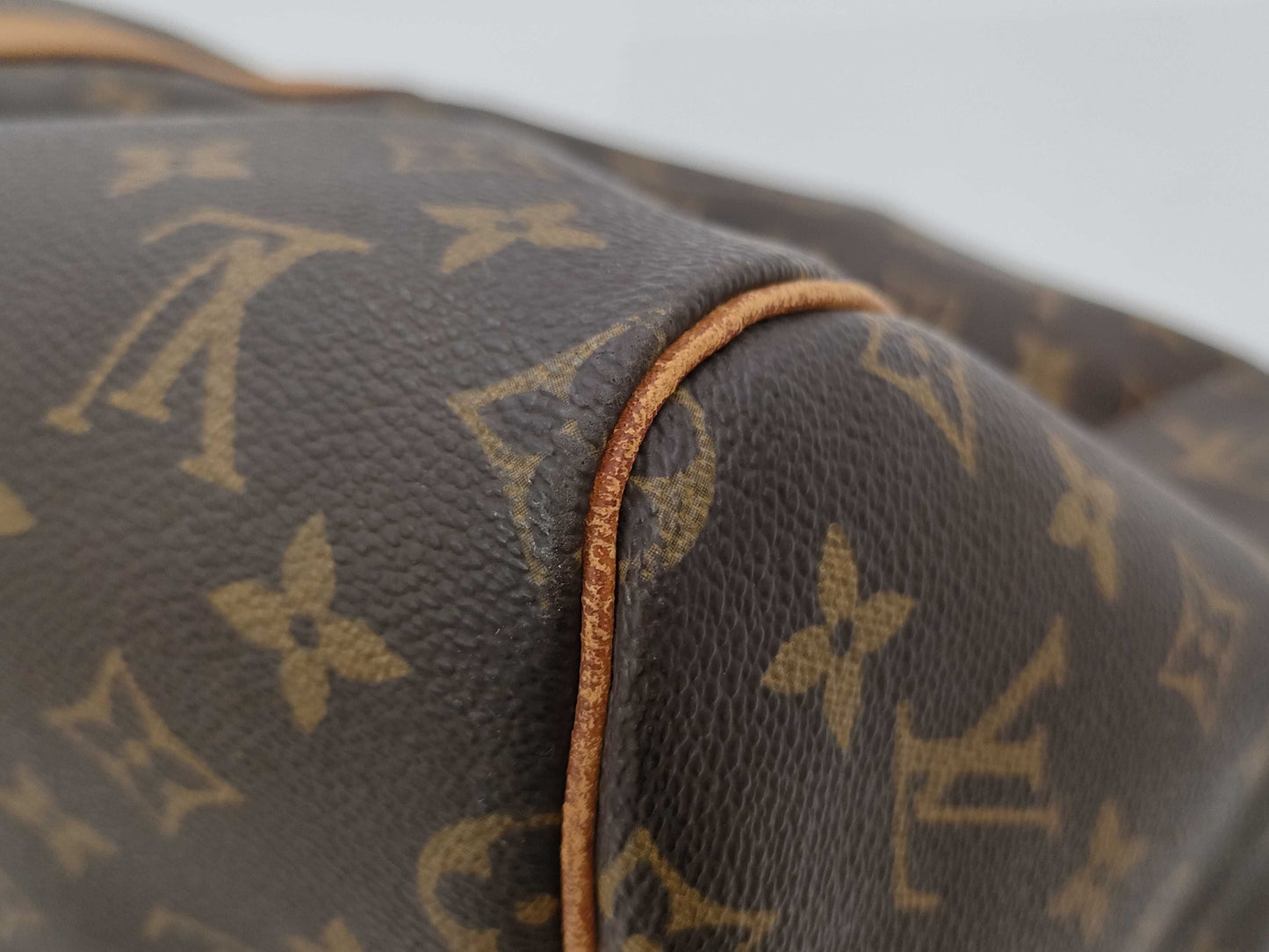 LOUIS VUITTON Monogram Keepall 55 Boston Bag