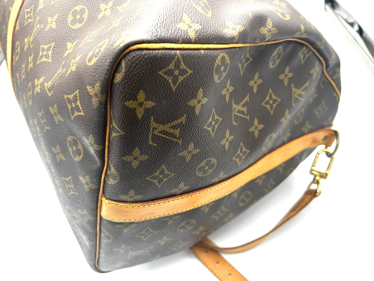 LOUIS VUITTON Keepall Bandouliere 60 Monogram Bag