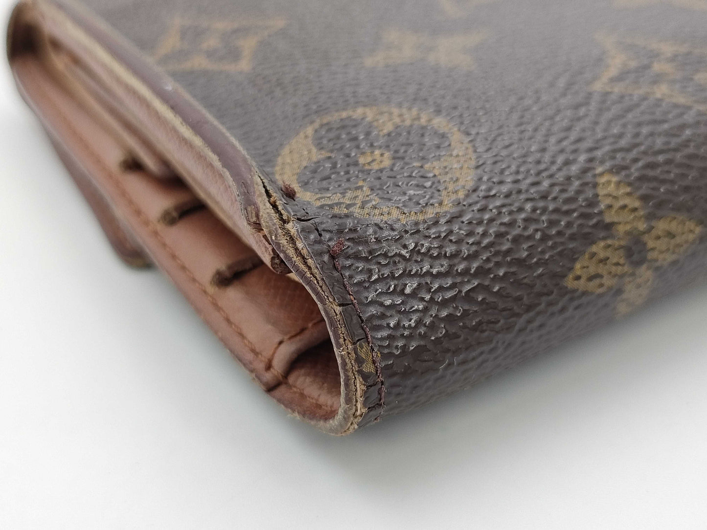 LOUIS VUITTON Monogram Tri-fold Wallet