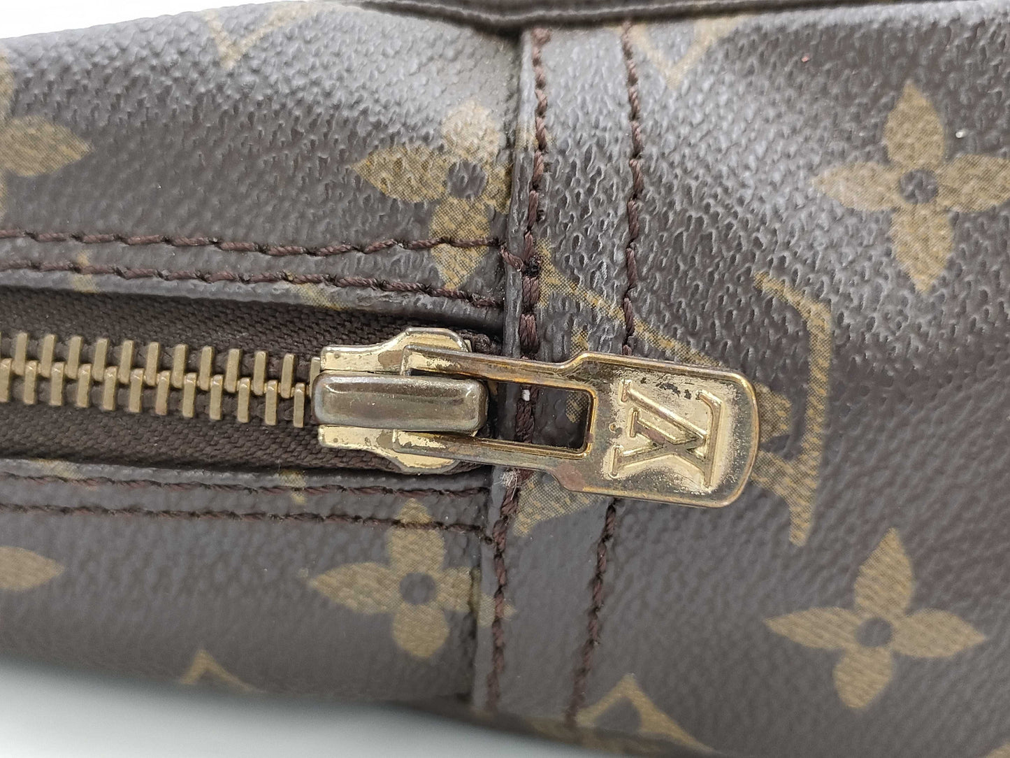 LOUIS VUITTON Monogram Truth Wallet Cosmetic Pouch