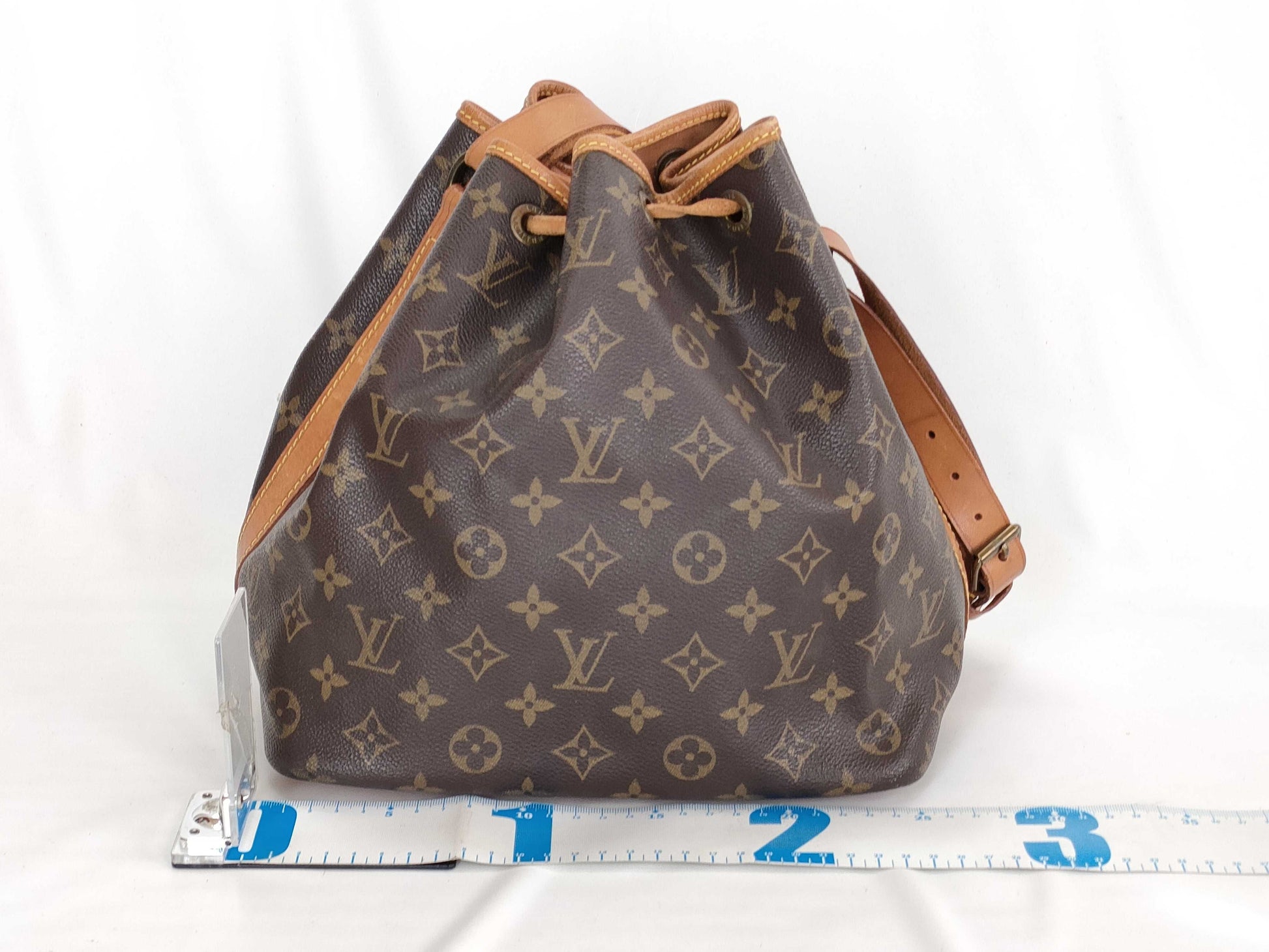 LOUIS VUITTON Monogram Vuitton Monogram Noe M42224 Serial Blur Shoulder Bag