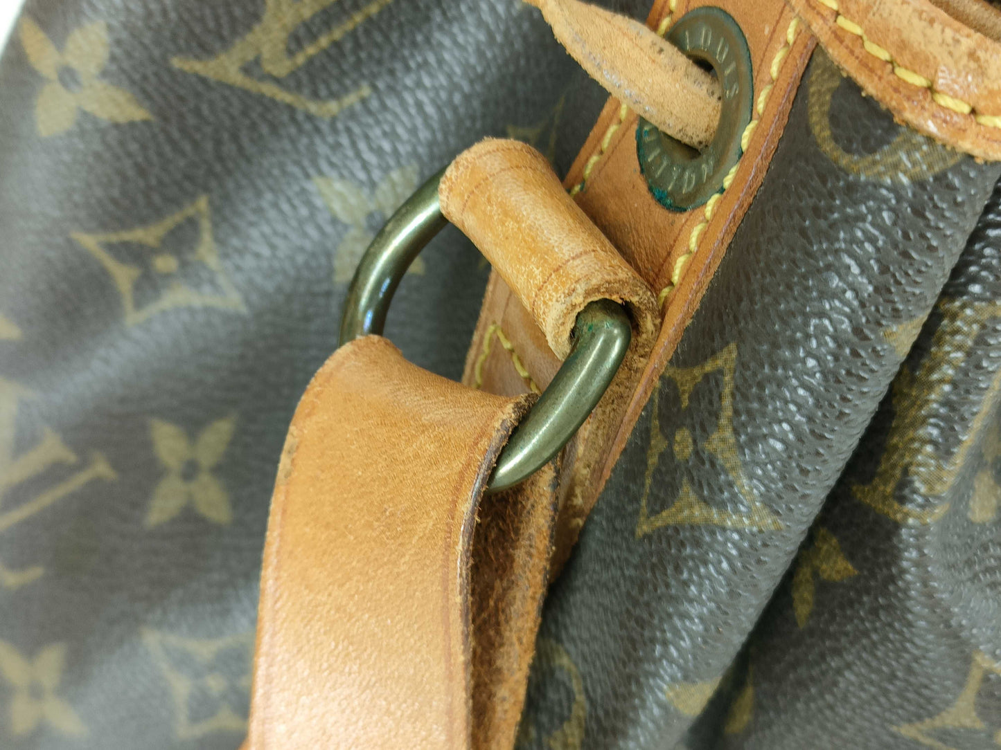 LOUIS VUITTON Monogram Vuitton Monogram Noe M42224 Serial Blur Shoulder Bag