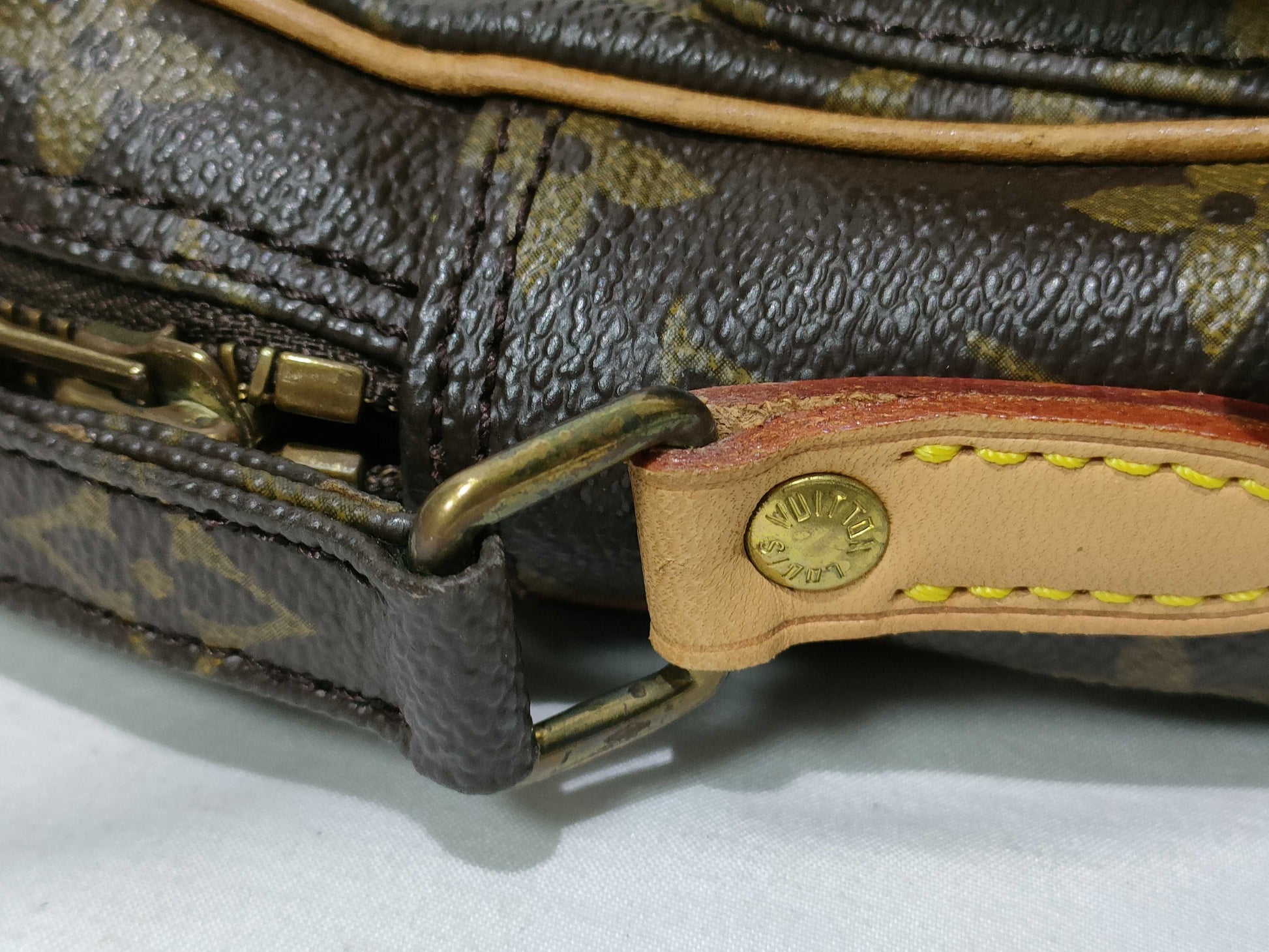 LOUIS VUITTON Monogram Vuitton Monogram Amazon M45236 Shoulder Bag