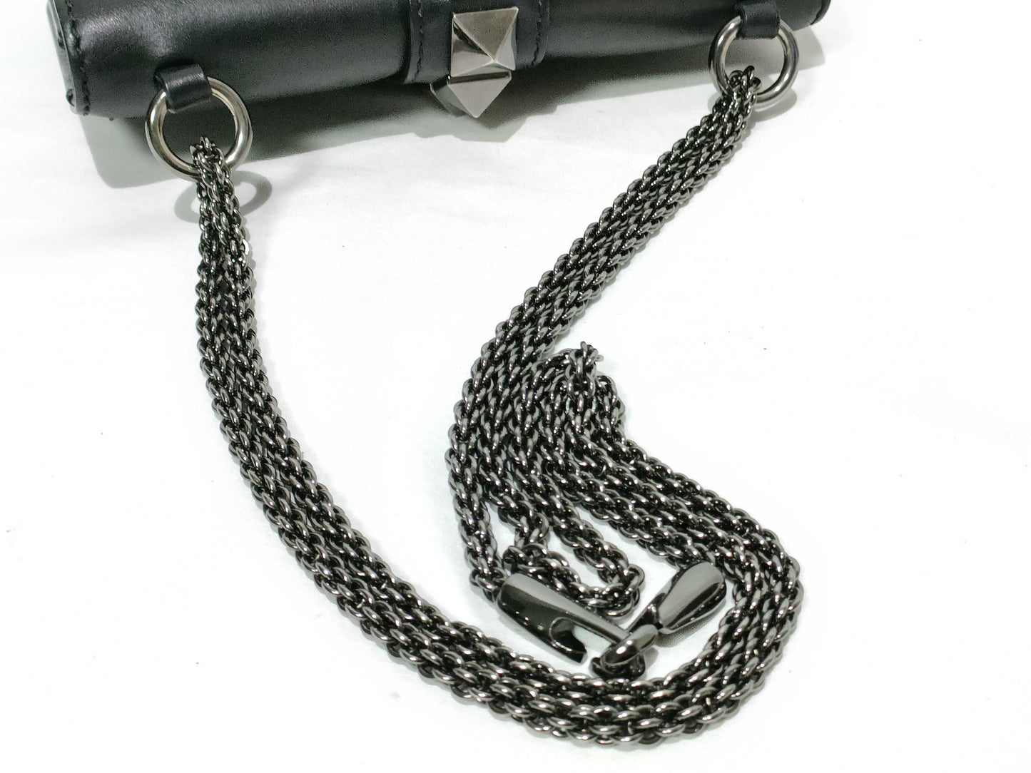 VALENTINO ID - Valentino Garavani Leather Small Glam Lock Shoulderbag 20cm SHW Shoulder Bag