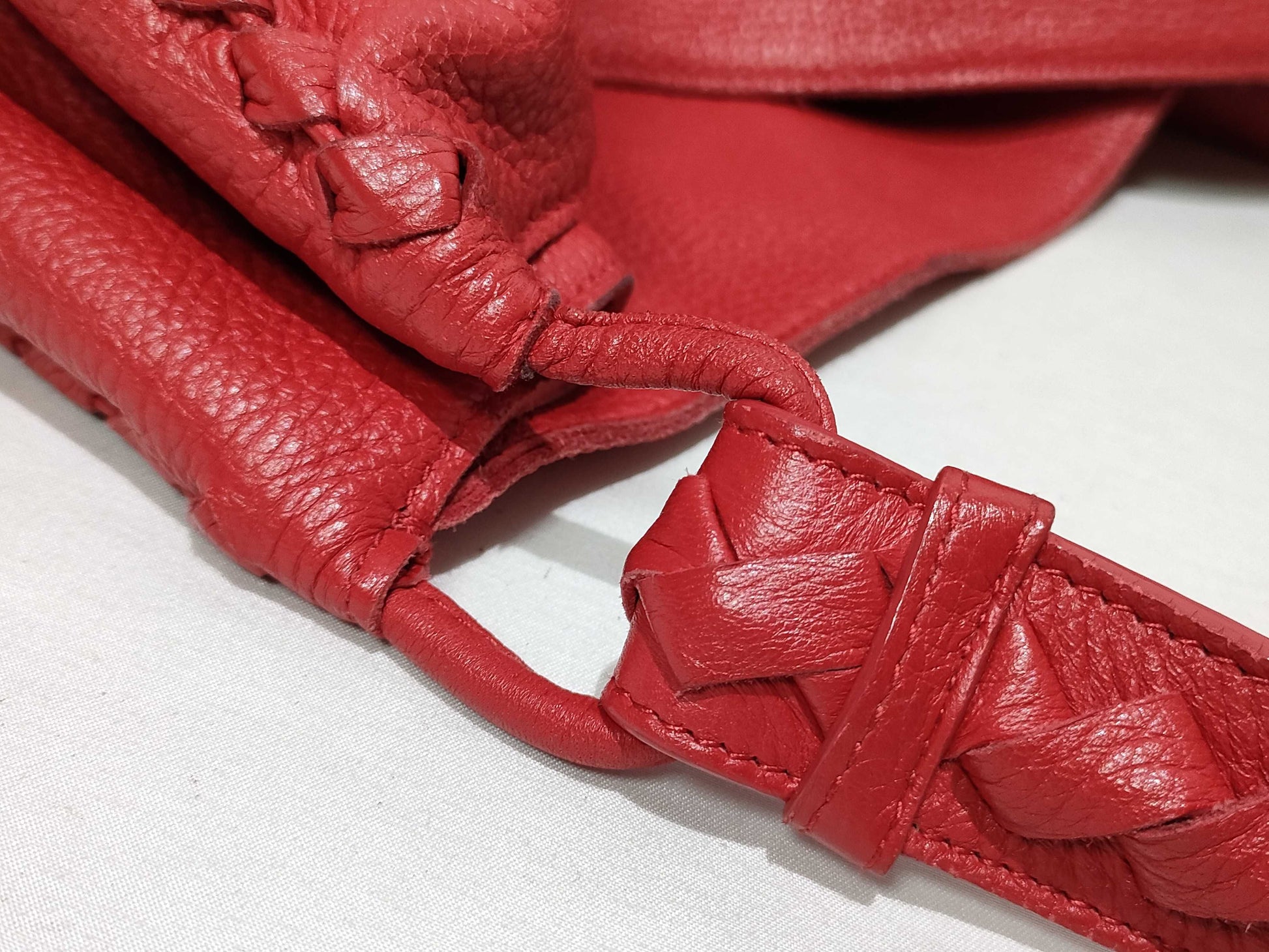 BOTTEGA VENETA Intrecciato Bottega Veneta Cervo Intrecciato Leather Tote Bag Red Tote Bag