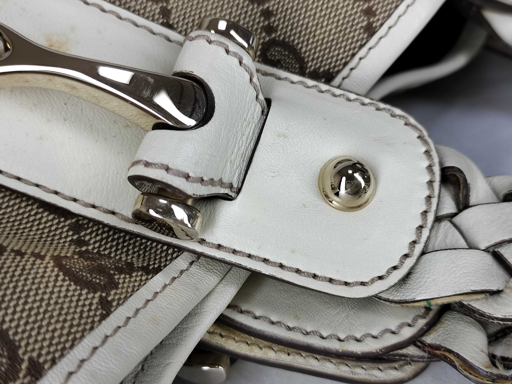 GUCCI GG Canvas Gucci GG Canvas Canvas x Leather Handbag Beige x White 162900 Handbag