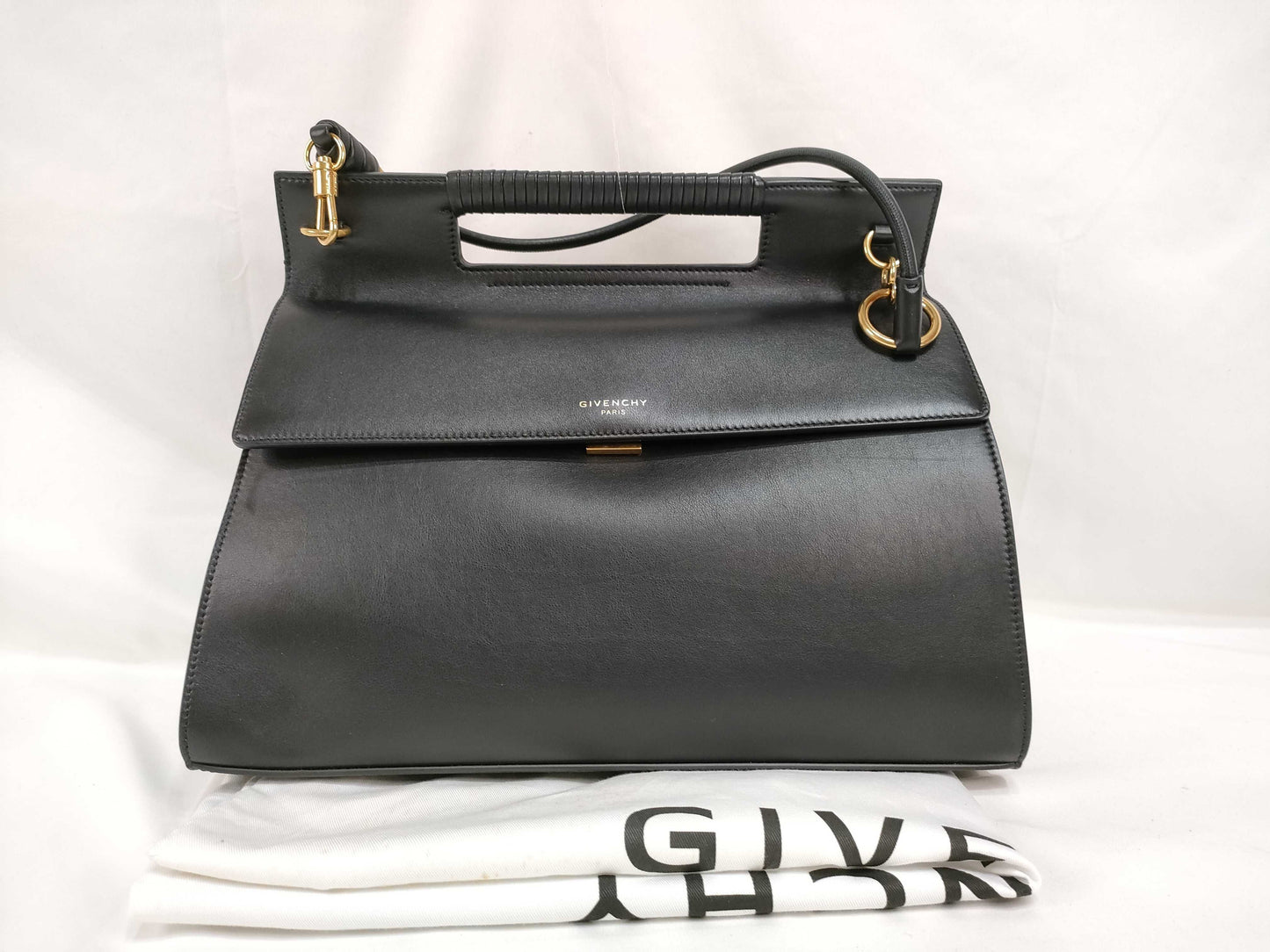GIVENCHY HK-Givenchy Whip Calfskin Black Shoulder Bag