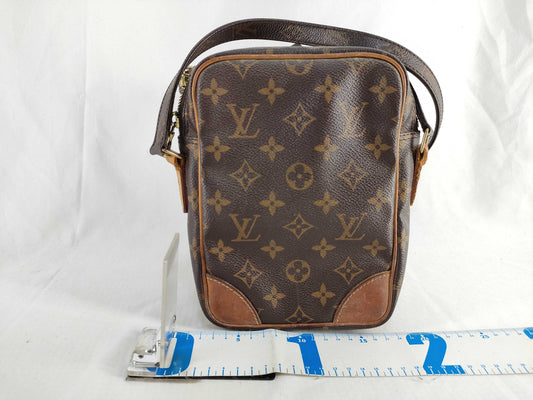 LOUIS VUITTON Monogram Vuitton Monogram Amazon M45236 TH0020 Shoulder Bag