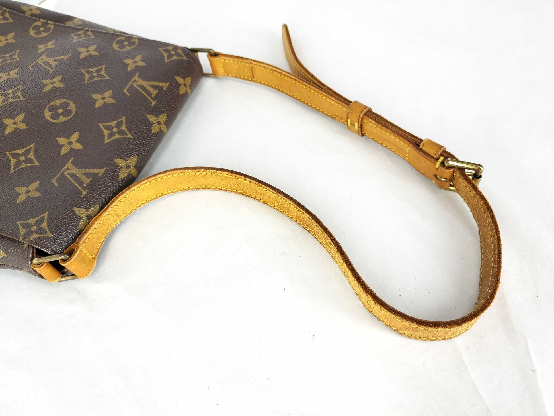 LOUIS VUITTON Monogram Vuitton Monogram Musette Salsa M51258 AS1000 Shoulder Bag