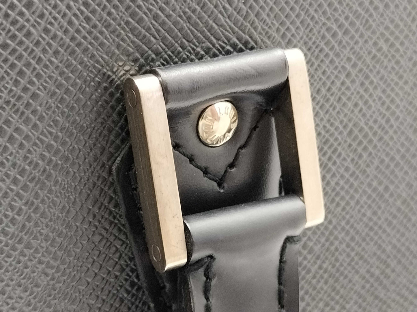 LOUIS VUITTON Taiga SG-Louis Vuitton Taiga Porte Documain Rosin M30052 Black Business Bag