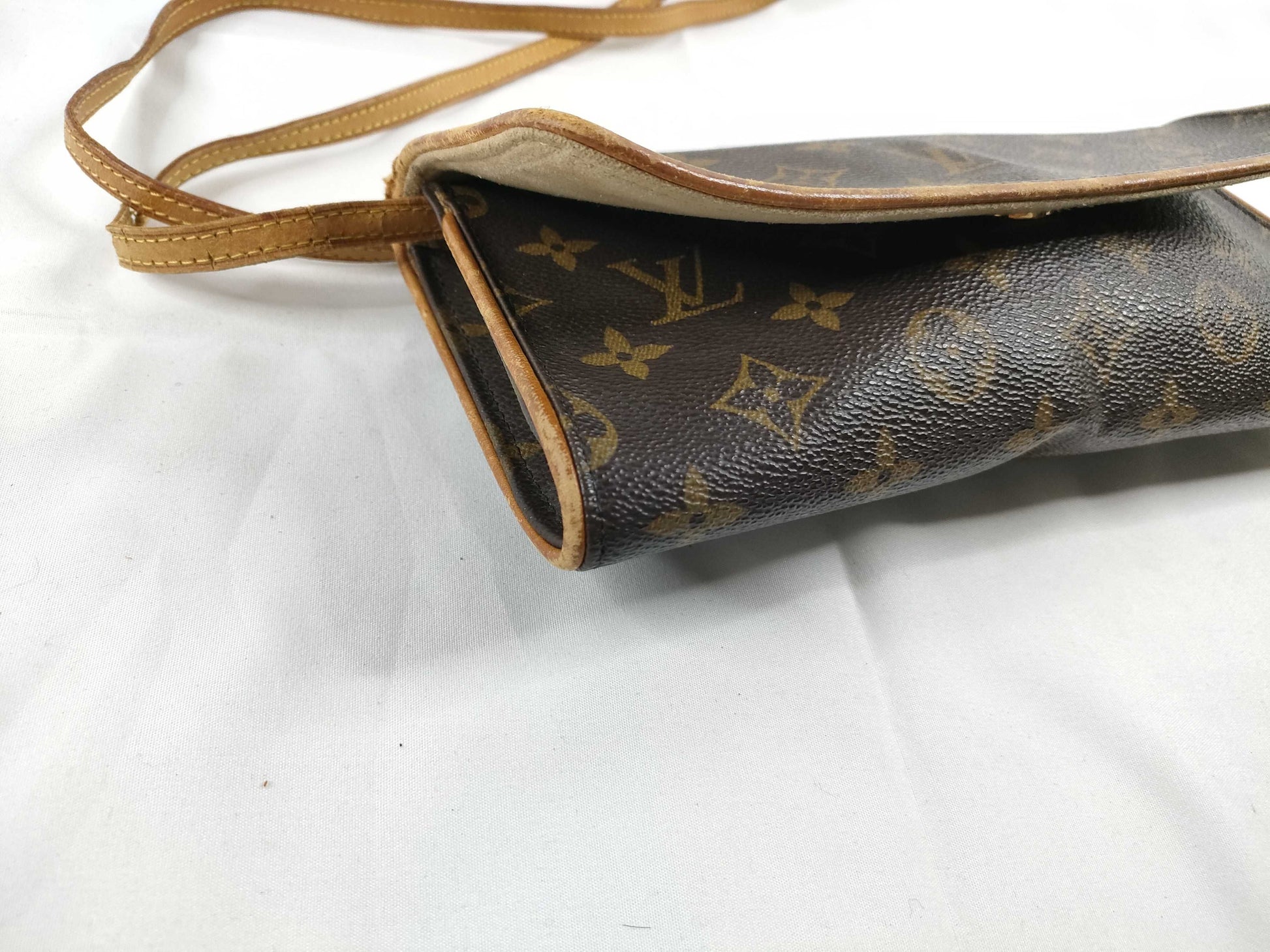 LOUIS VUITTON Monogram Vuitton Monogram Pochette Twin GM M51852 CA0070 Shoulder Bag