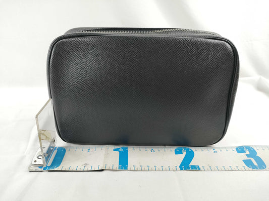 LOUIS VUITTON Taiga Vuitton Taiga Truth Towette GM M30212 CA1004 Second Bag