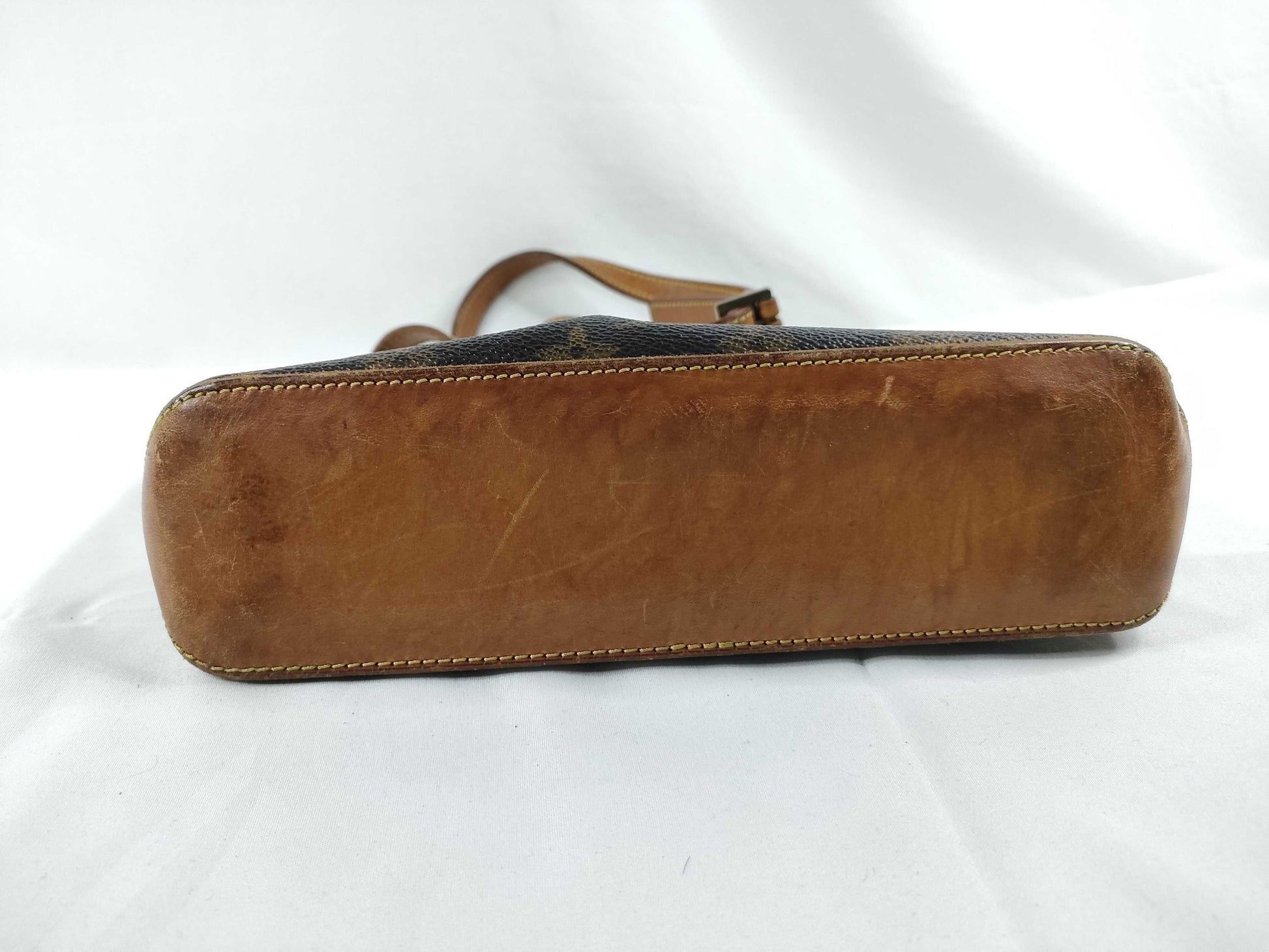 LOUIS VUITTON Monogram Vuitton Monogram Trotter M51240 AR1000 Brown Shoulder Bag