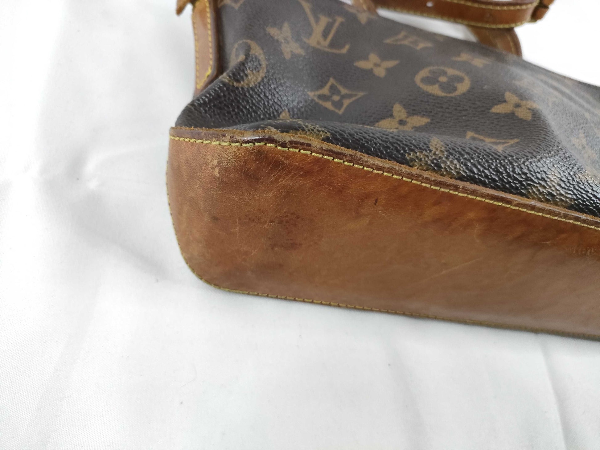 LOUIS VUITTON Monogram Vuitton Monogram Trotter M51240 AR1000 Brown Shoulder Bag