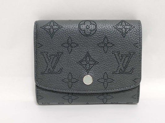 LOUIS VUITTON Mahina Monogram Punched Folding Wallet IC Reactive Wallet