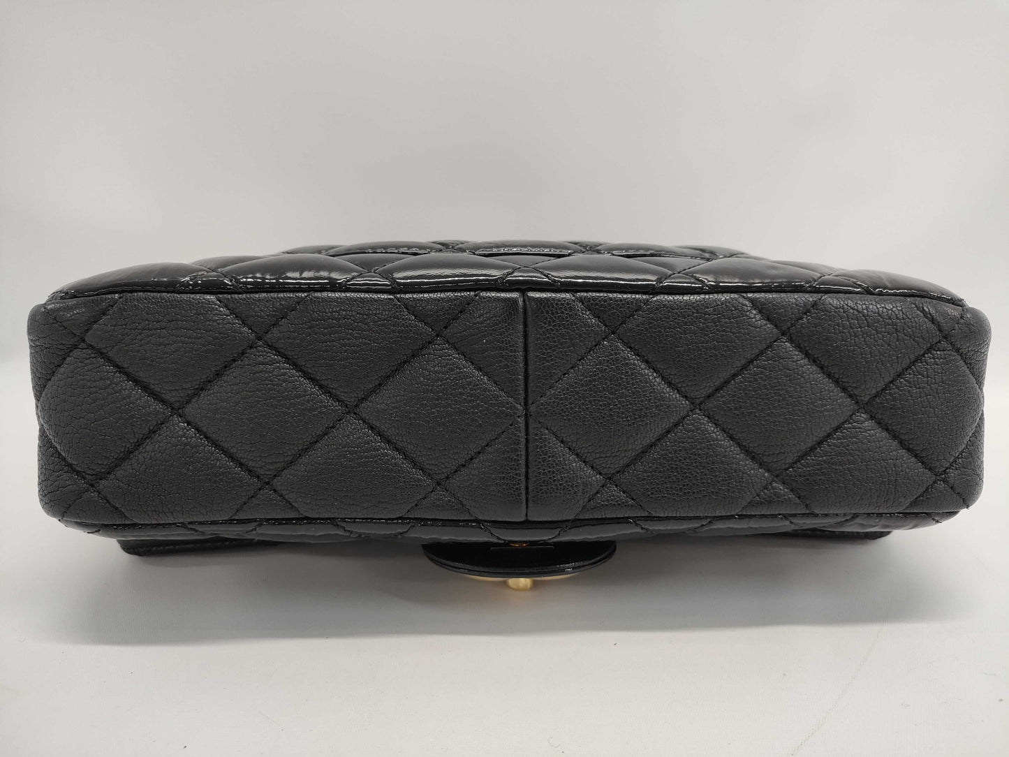 CHANEL CHANEL Matelasse Shoulder Bag