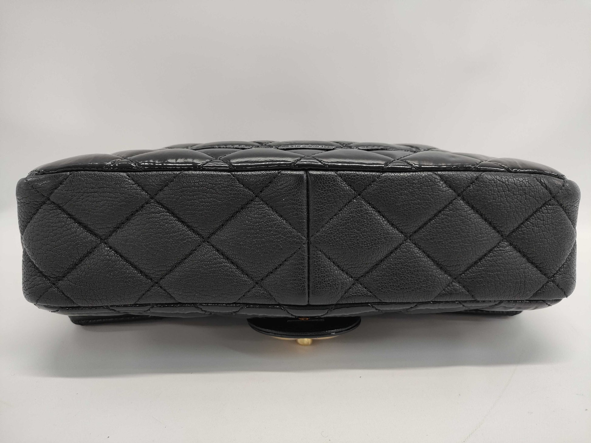 CHANEL CHANEL Matelasse Shoulder Bag