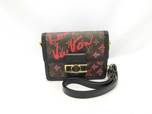 LOUIS VUITTON Monogram Dauphine MINI Fall in Love Shoulder Bag