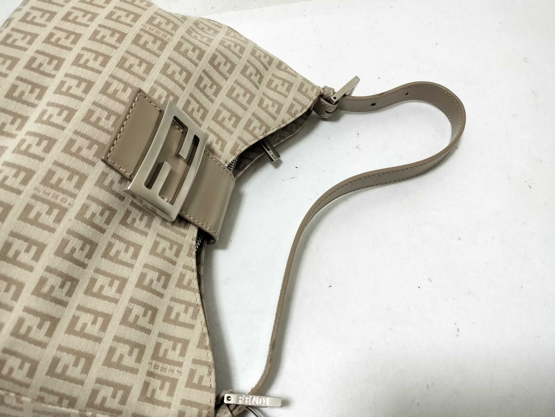 FENDI One Shoulder Bag Shoulder Bag