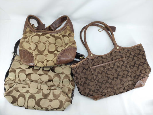 COACH Signature Coach Shoulder Bag Signature 3-Point Summary Brown Beige Shoulder Bag
