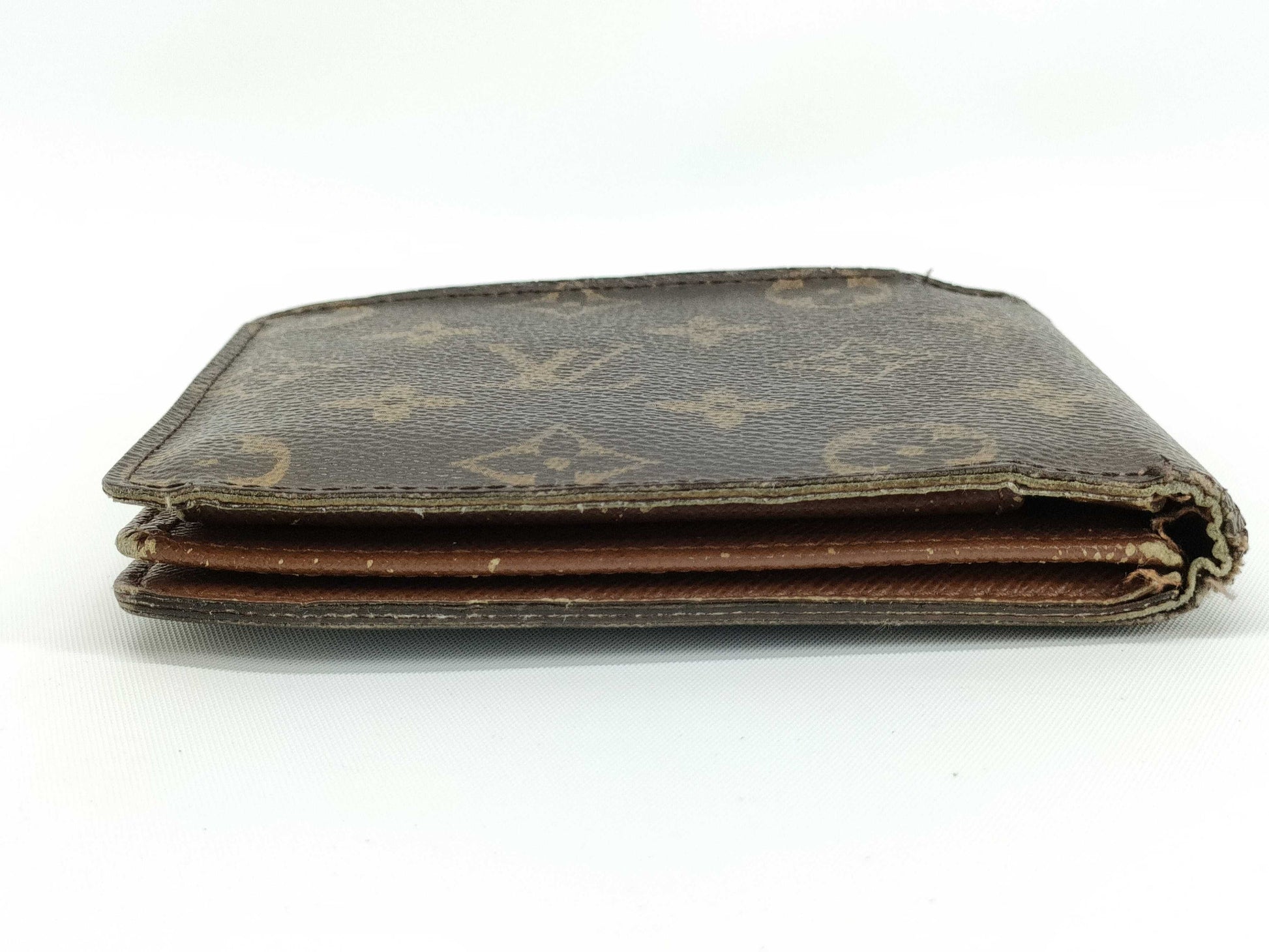LOUIS VUITTON Monogram Vuitton Monogram Men's Bi-Fold Wallet with Pass Case Wallet