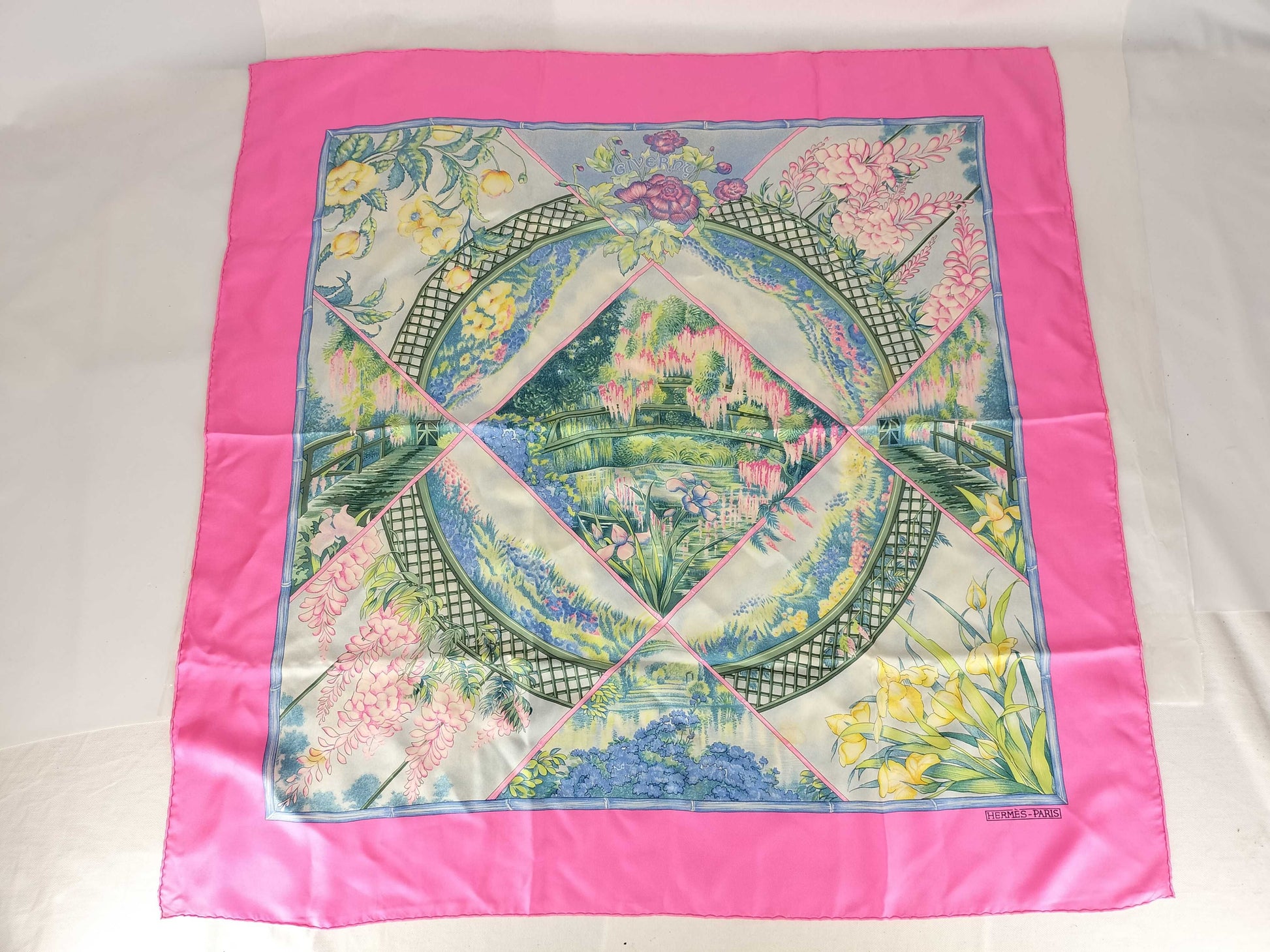 HERMES Carre Hermes Scarf GIVERNY Pink Scarf