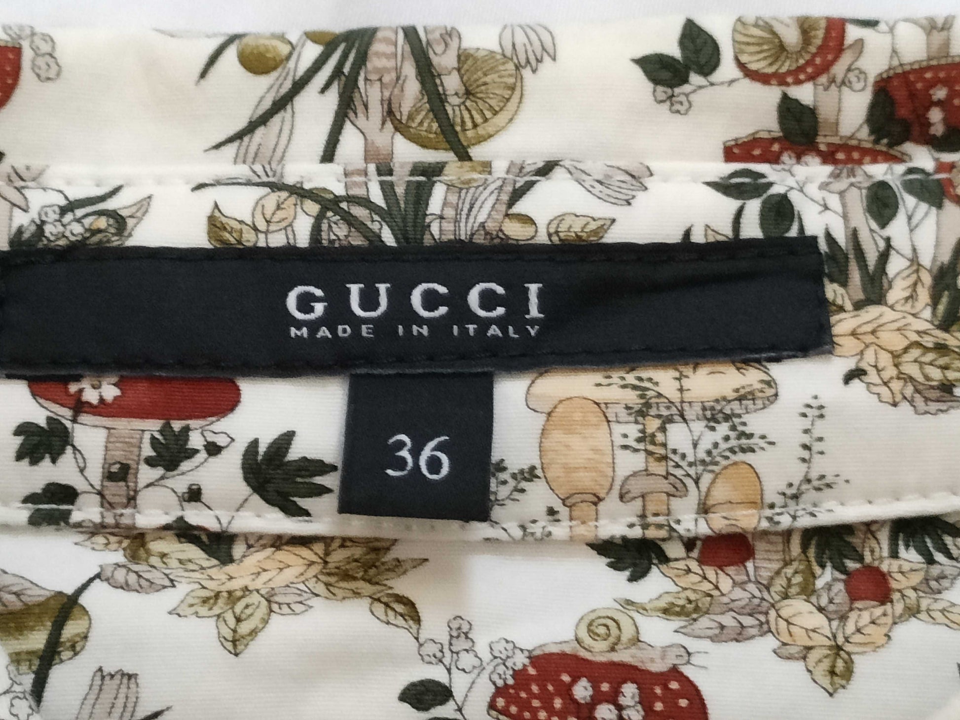 GUCCI GG Button Gucci Shirt Mushroom Print Mushroom GG Cufflinks Shirt